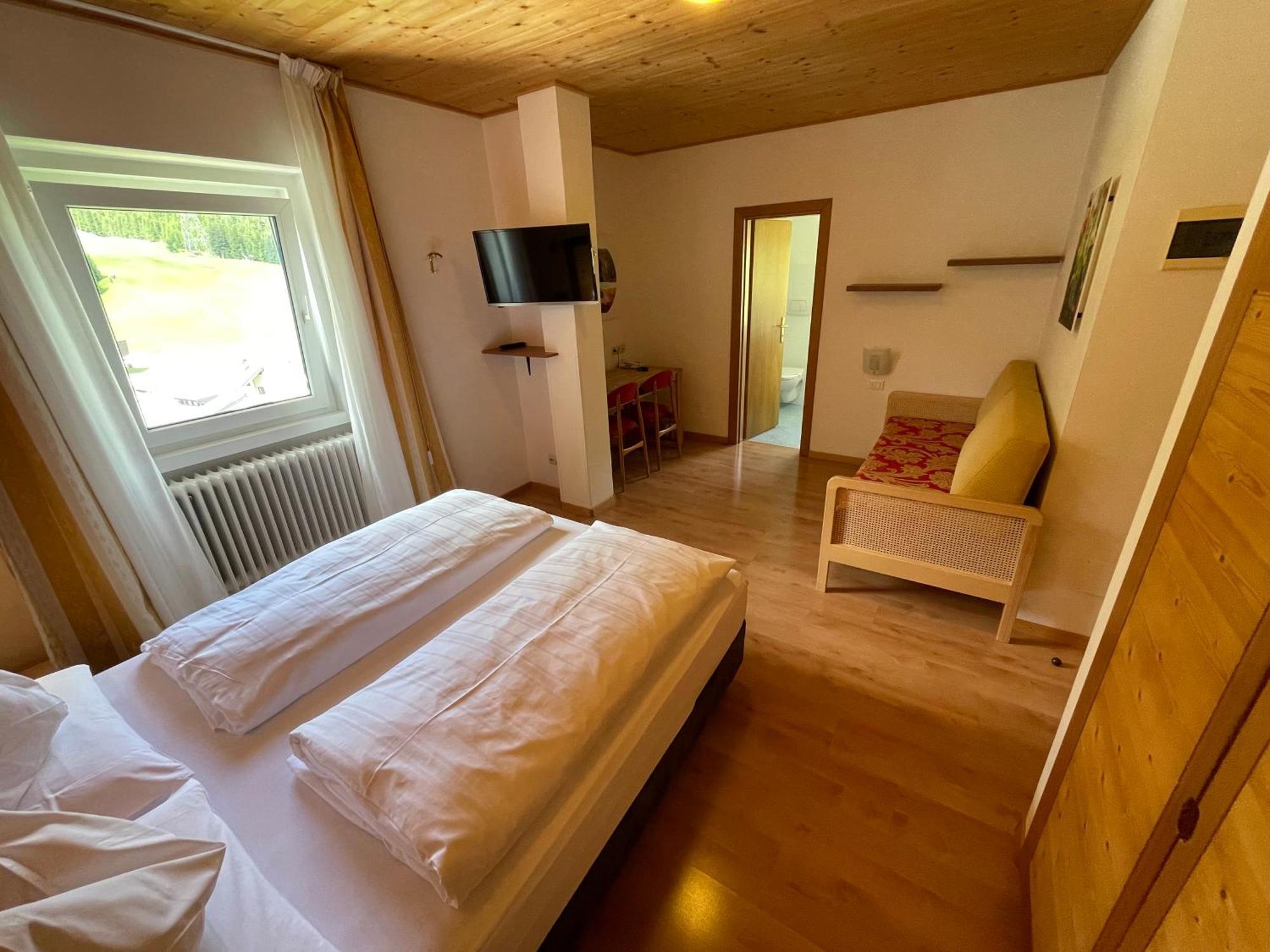 Hotel Meisules Сельва-ди-Валь-Гардена Экстерьер фото