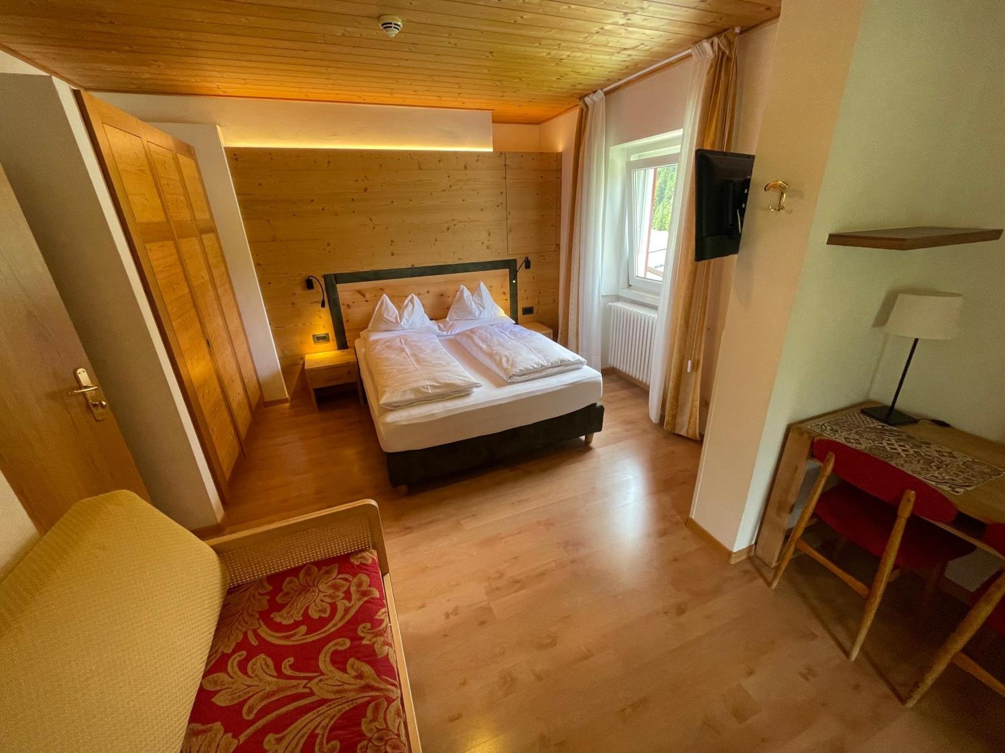 Hotel Meisules Сельва-ди-Валь-Гардена Экстерьер фото